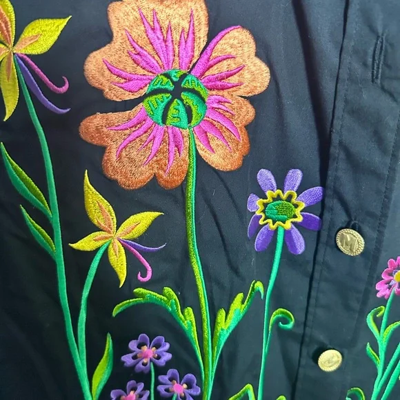 Bob Mackie Black Wearable Art Shirt - Picture 8 of 8